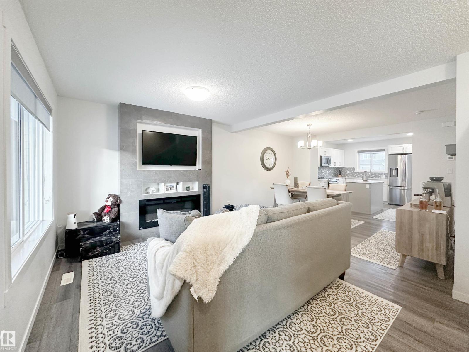 1270 Rosenthal Bv Nw, Edmonton, Alberta  T5T 7N6 - Photo 3 - E4486326
