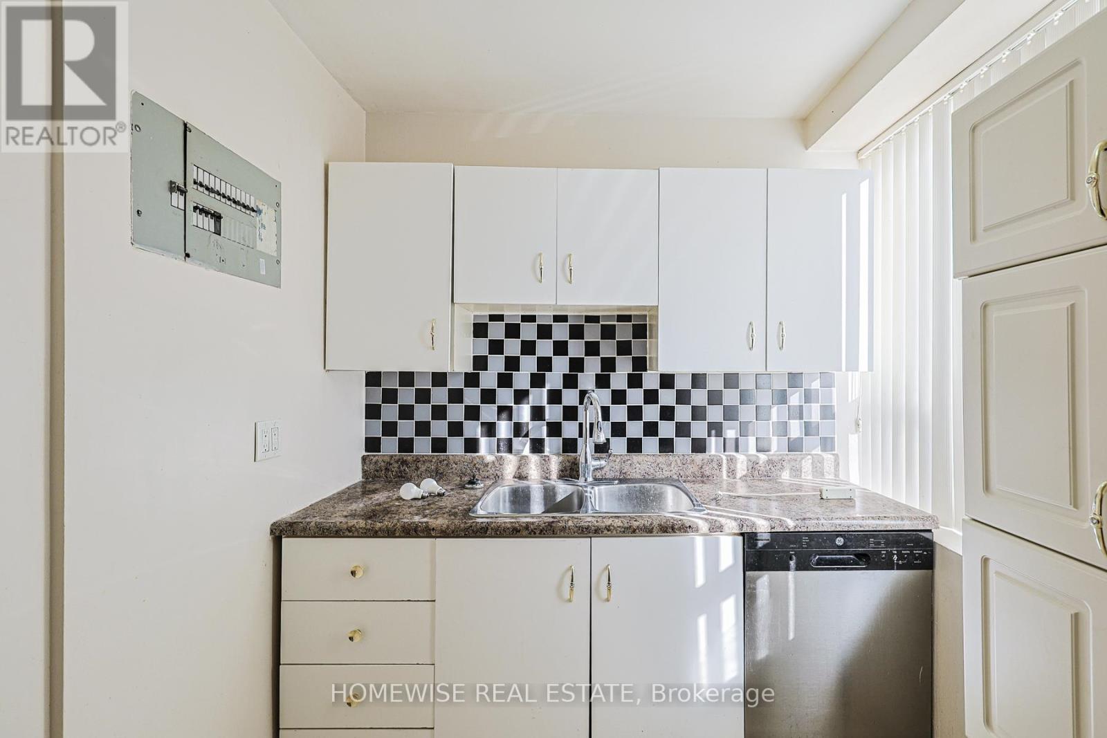 307 - 485 Kingston Road, Toronto, Ontario  M4L 1V6 - Photo 6 - E12766894
