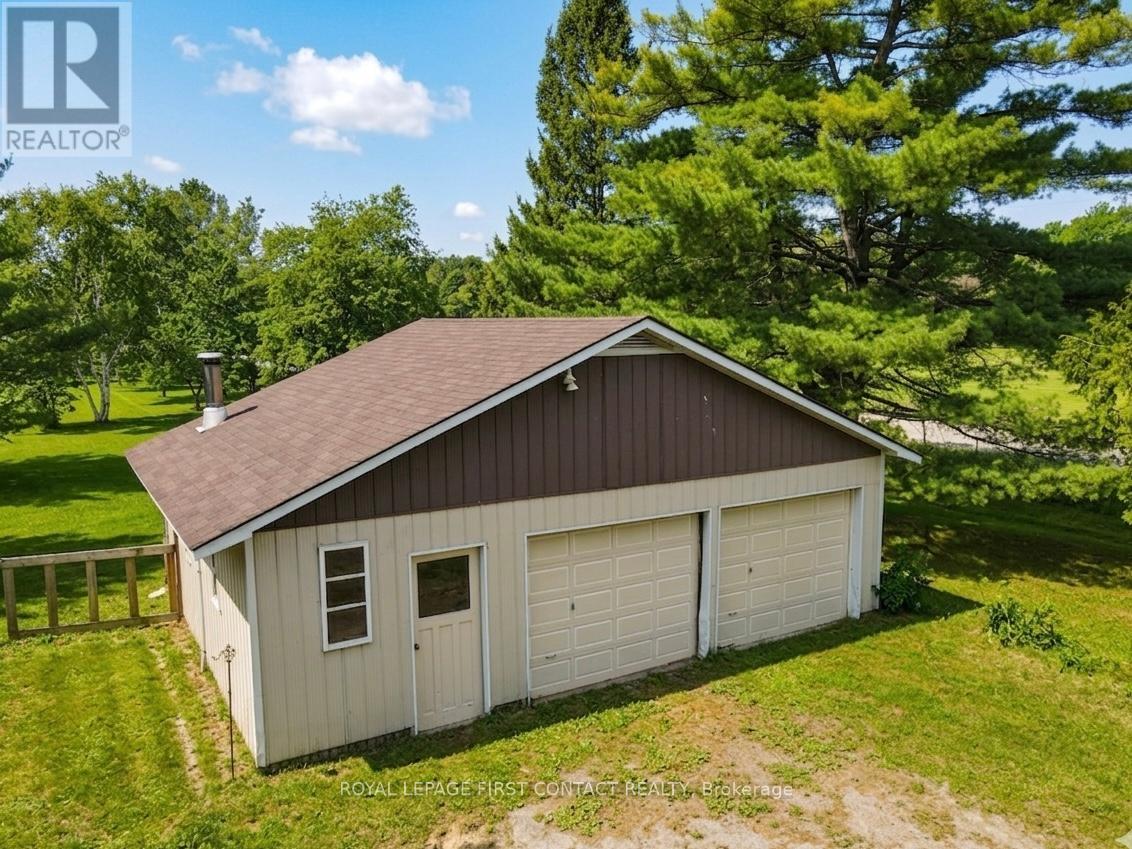 6237 2 Concession, Clearview, Ontario  L0M 1N0 - Photo 2 - S12817020
