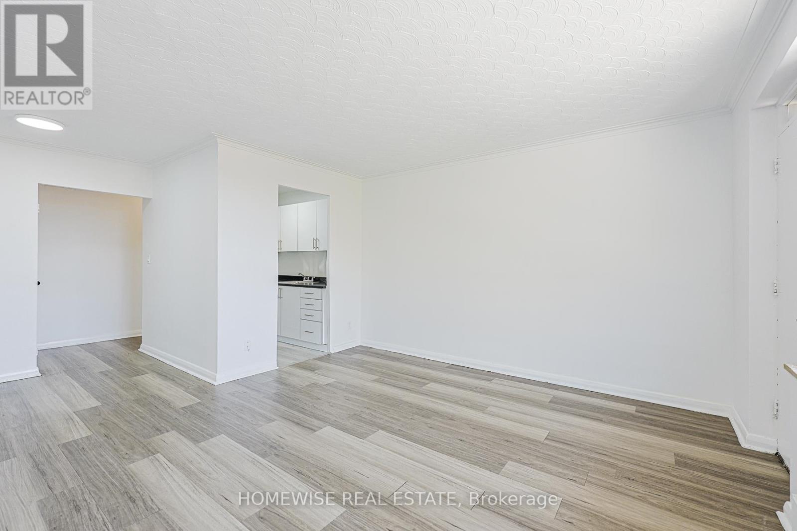 302 - 2204 Dufferin Street, Toronto, Ontario  M6E 3R8 - Photo 14 - W13096914