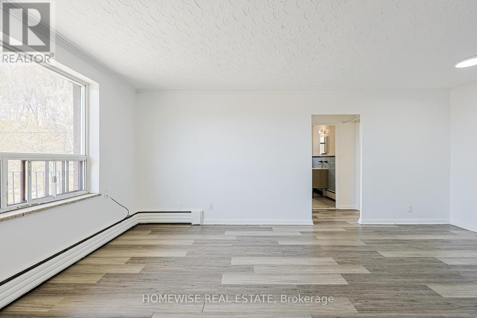 302 - 2204 Dufferin Street, Toronto, Ontario  M6E 3R8 - Photo 16 - W13096914