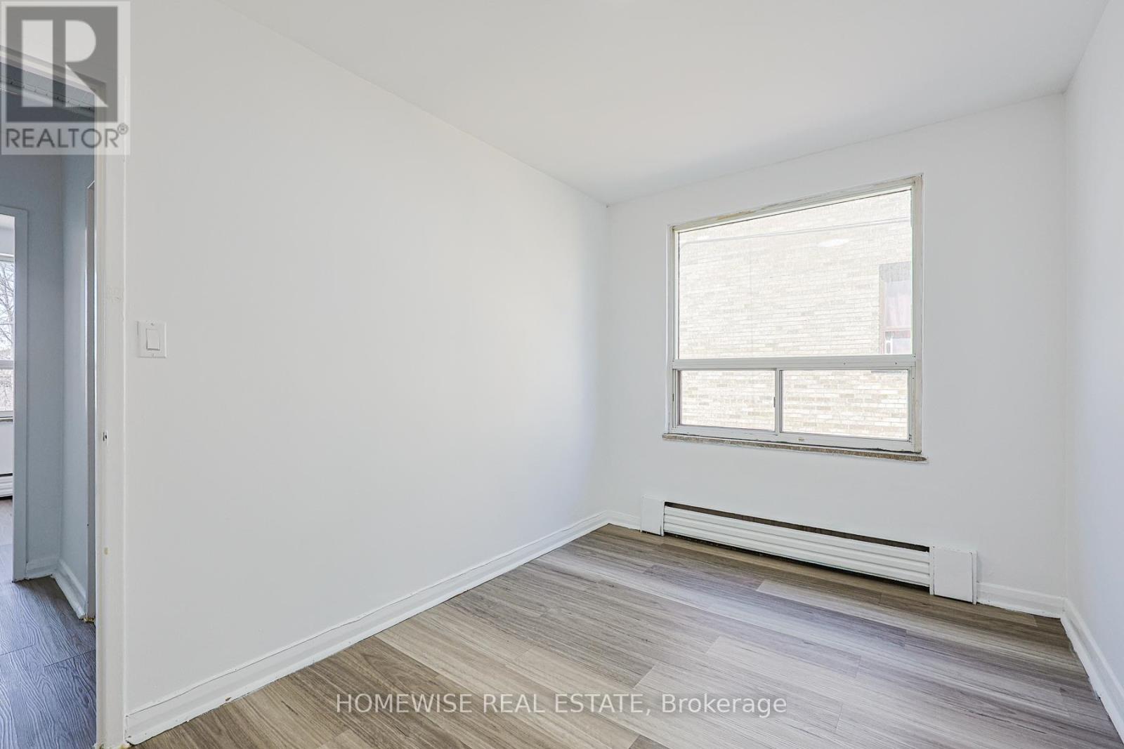 302 - 2204 Dufferin Street, Toronto, Ontario  M6E 3R8 - Photo 23 - W13096914