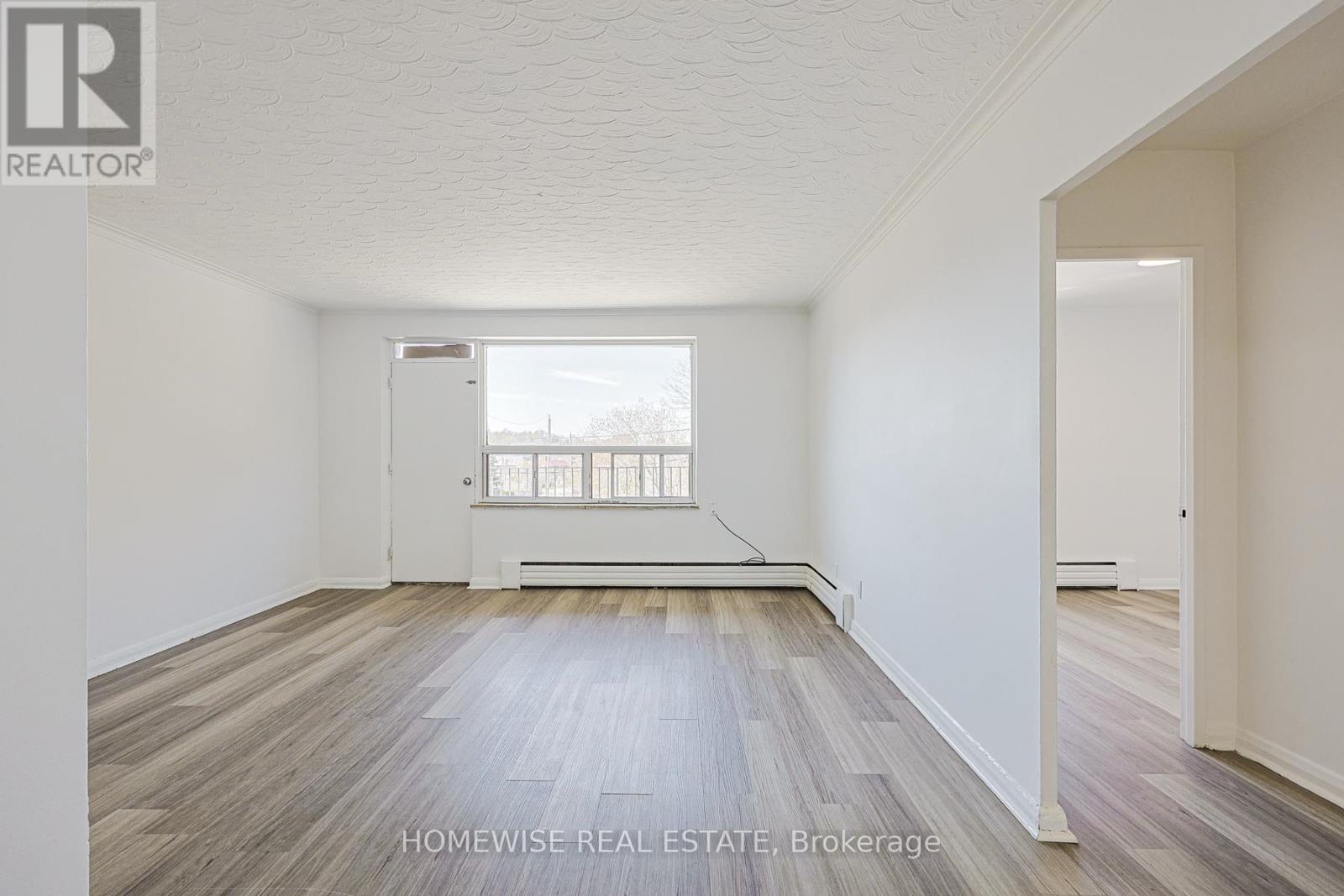 302 - 2204 Dufferin Street, Toronto, Ontario  M6E 3R8 - Photo 7 - W13096914