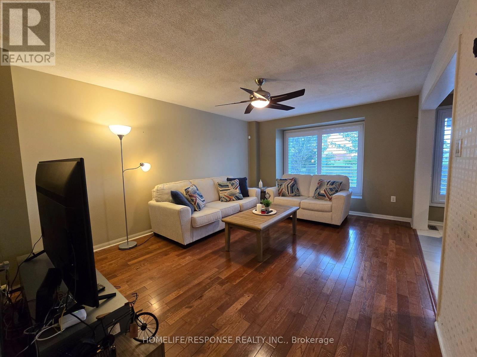 5156 Oakley Drive, Burlington, Ontario  L7L 6P1 - Photo 6 - W13097232