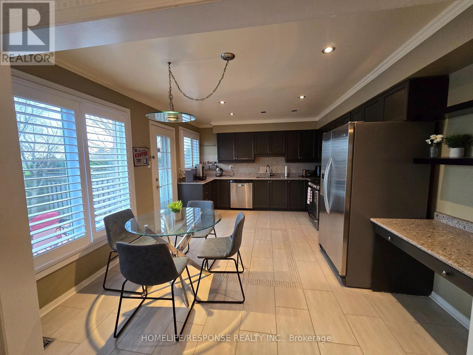 5156 Oakley Drive, Burlington, Ontario  L7L 6P1 - Photo 8 - W13097232