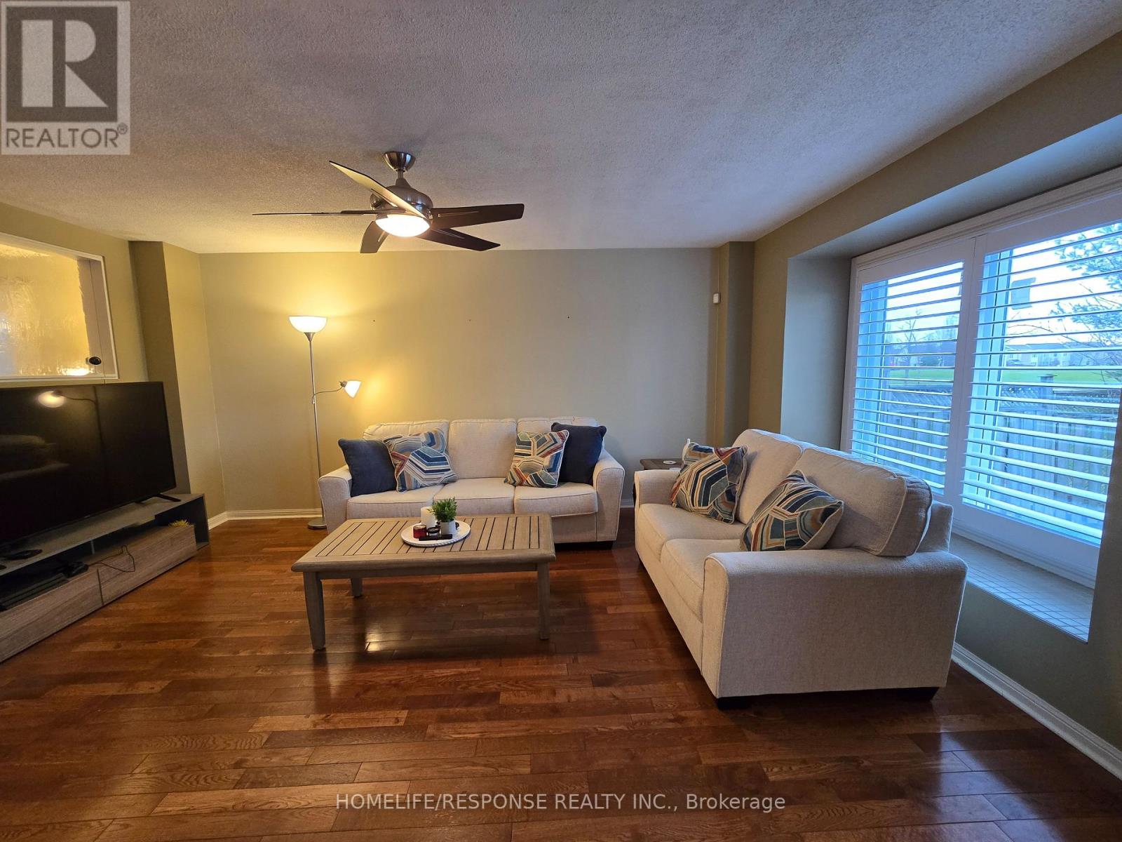 5156 Oakley Drive, Burlington, Ontario  L7L 6P1 - Photo 7 - W13097232