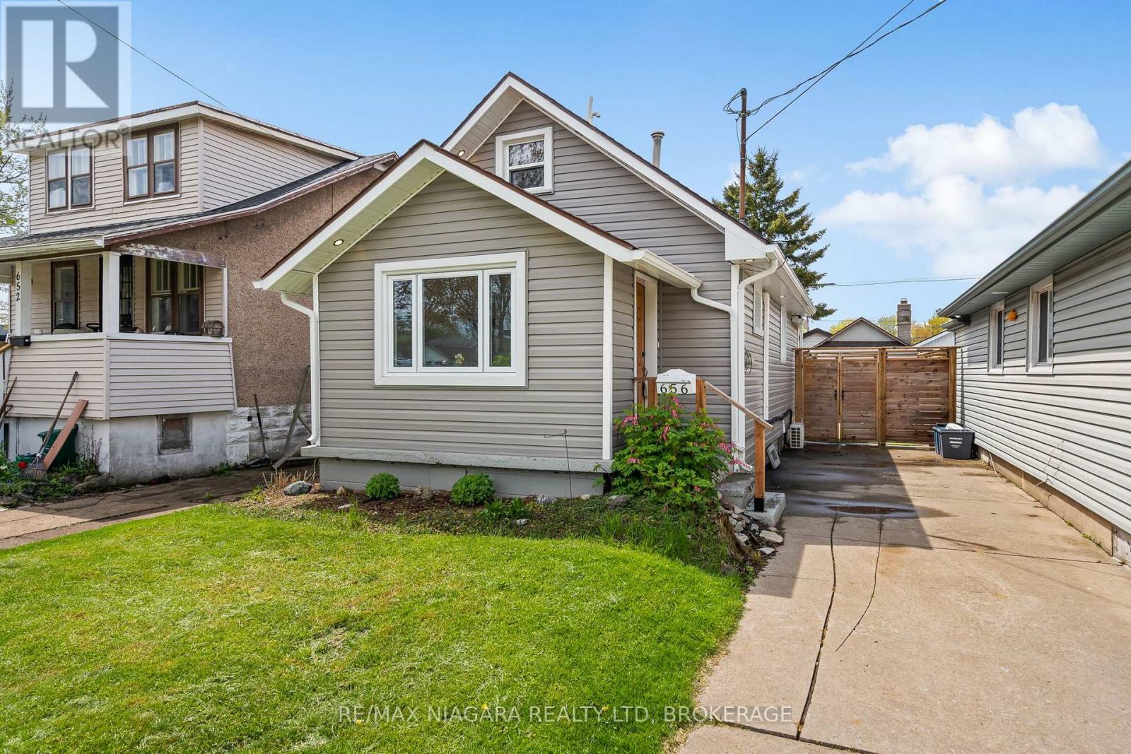 656 STEELE STREET, Port Colborne, Ontario