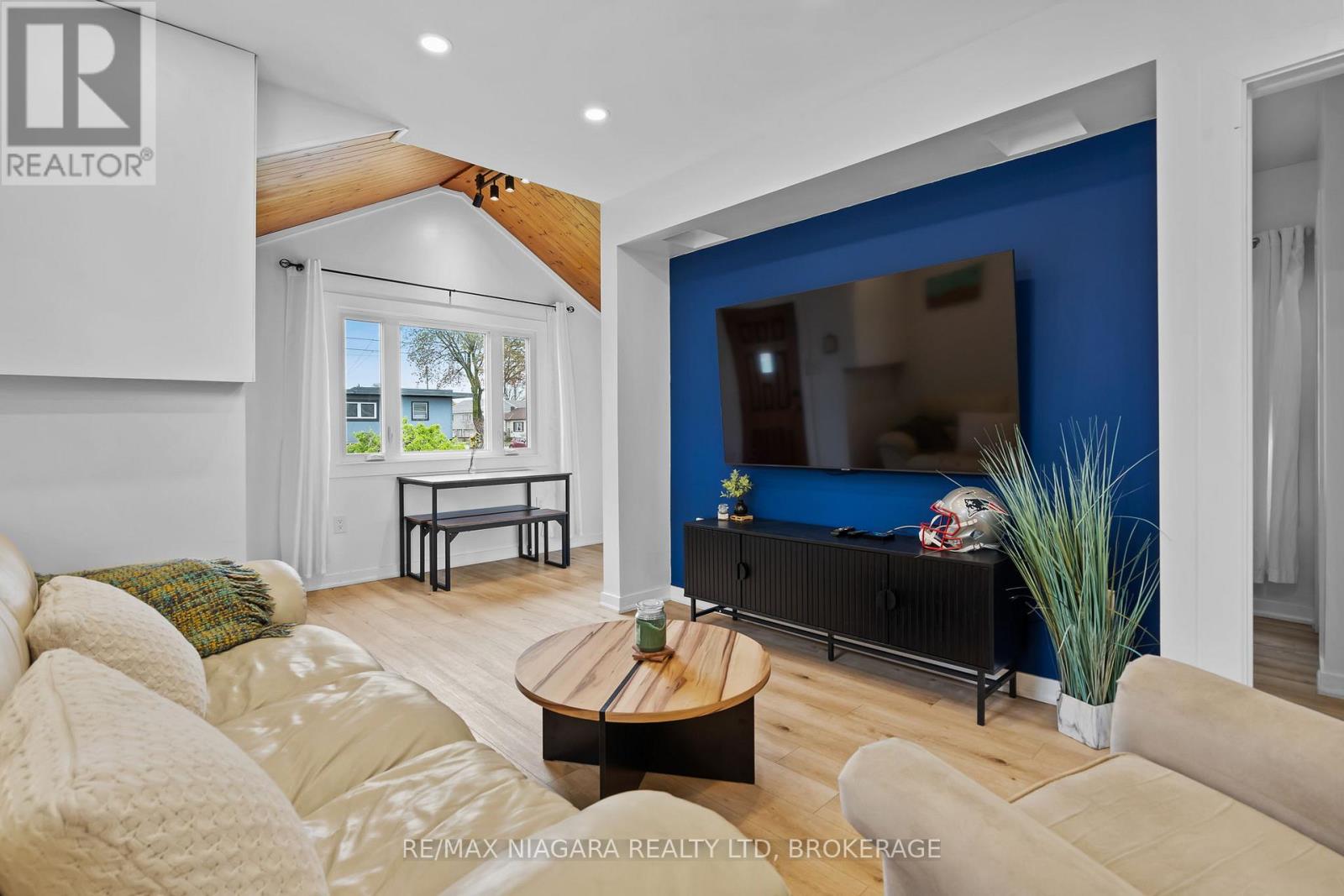 656 Steele Street, Port Colborne, Ontario  L3K 4Y9 - Photo 6 - X13098282