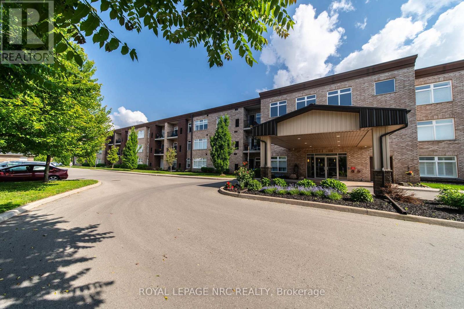 102 - 4644 PETTIT AVENUE, Niagara Falls, Ontario