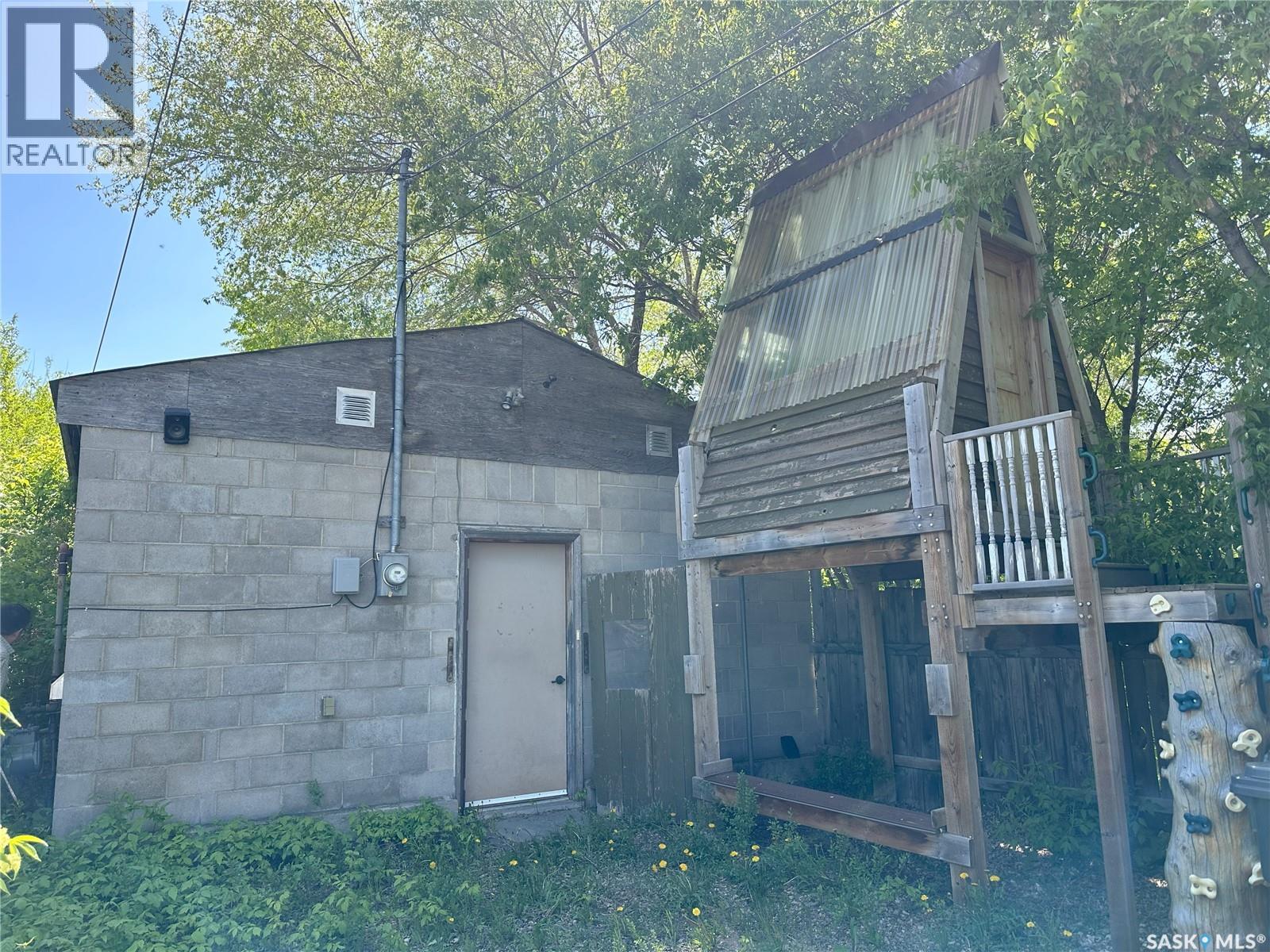 262 3rd Avenue W, Melville, Saskatchewan  S0A 2P0 - Photo 23 - SK035287