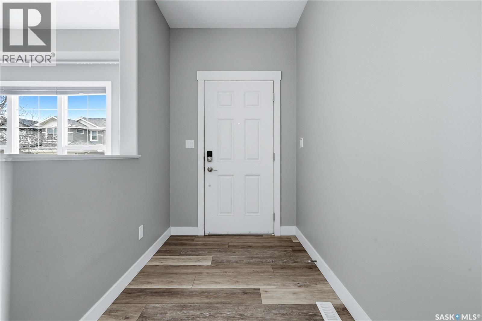 3636 Green Moss Lane, Regina, Saskatchewan  S4V 1M2 - Photo 2 - SK035283