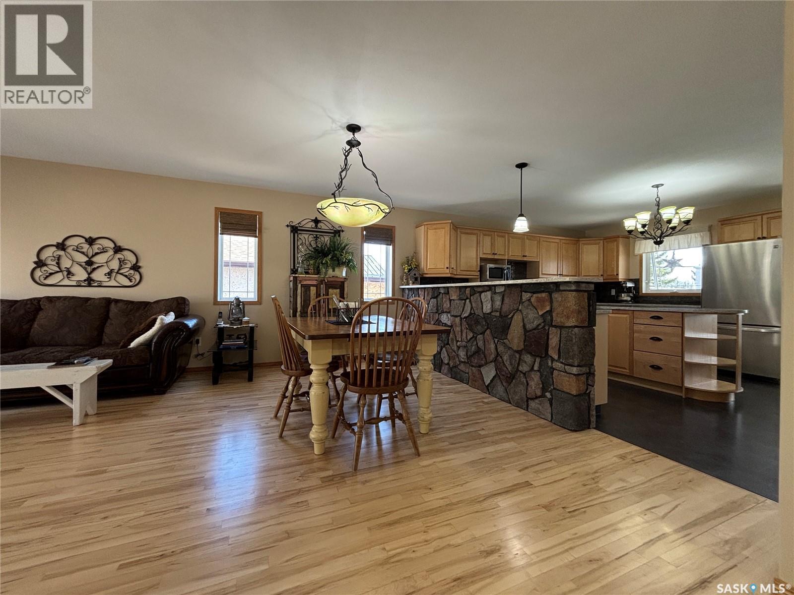 404 Herbert Street, Maple Creek, Saskatchewan  S0N 1N0 - Photo 13 - SK035151