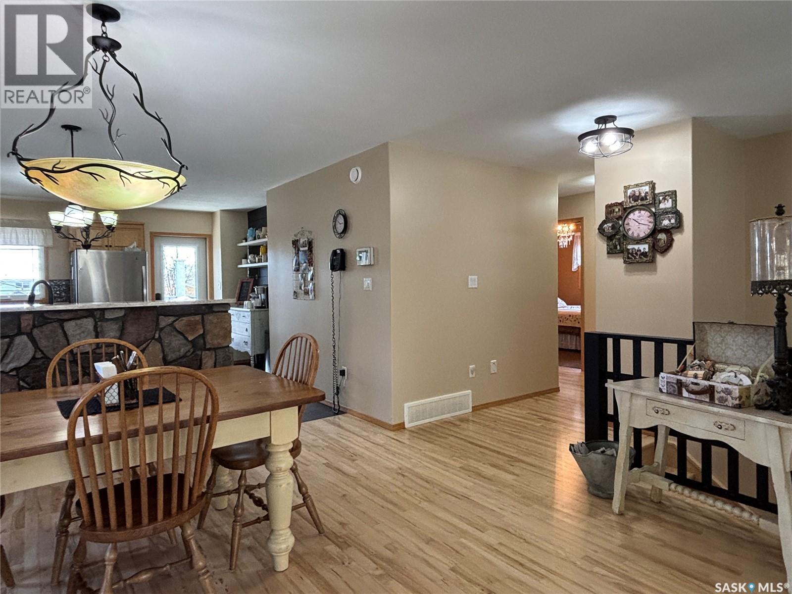 404 Herbert Street, Maple Creek, Saskatchewan  S0N 1N0 - Photo 16 - SK035151