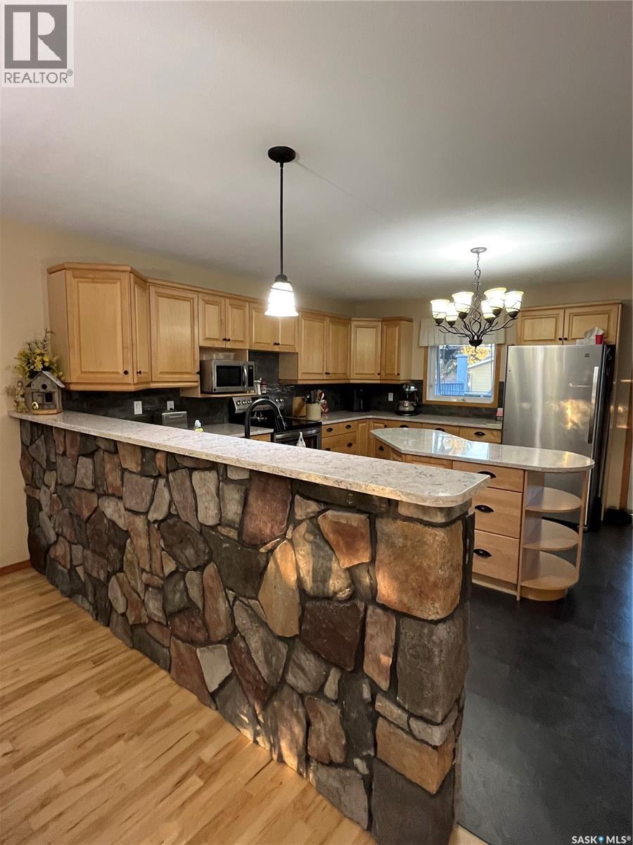 404 Herbert Street, Maple Creek, Saskatchewan  S0N 1N0 - Photo 18 - SK035151