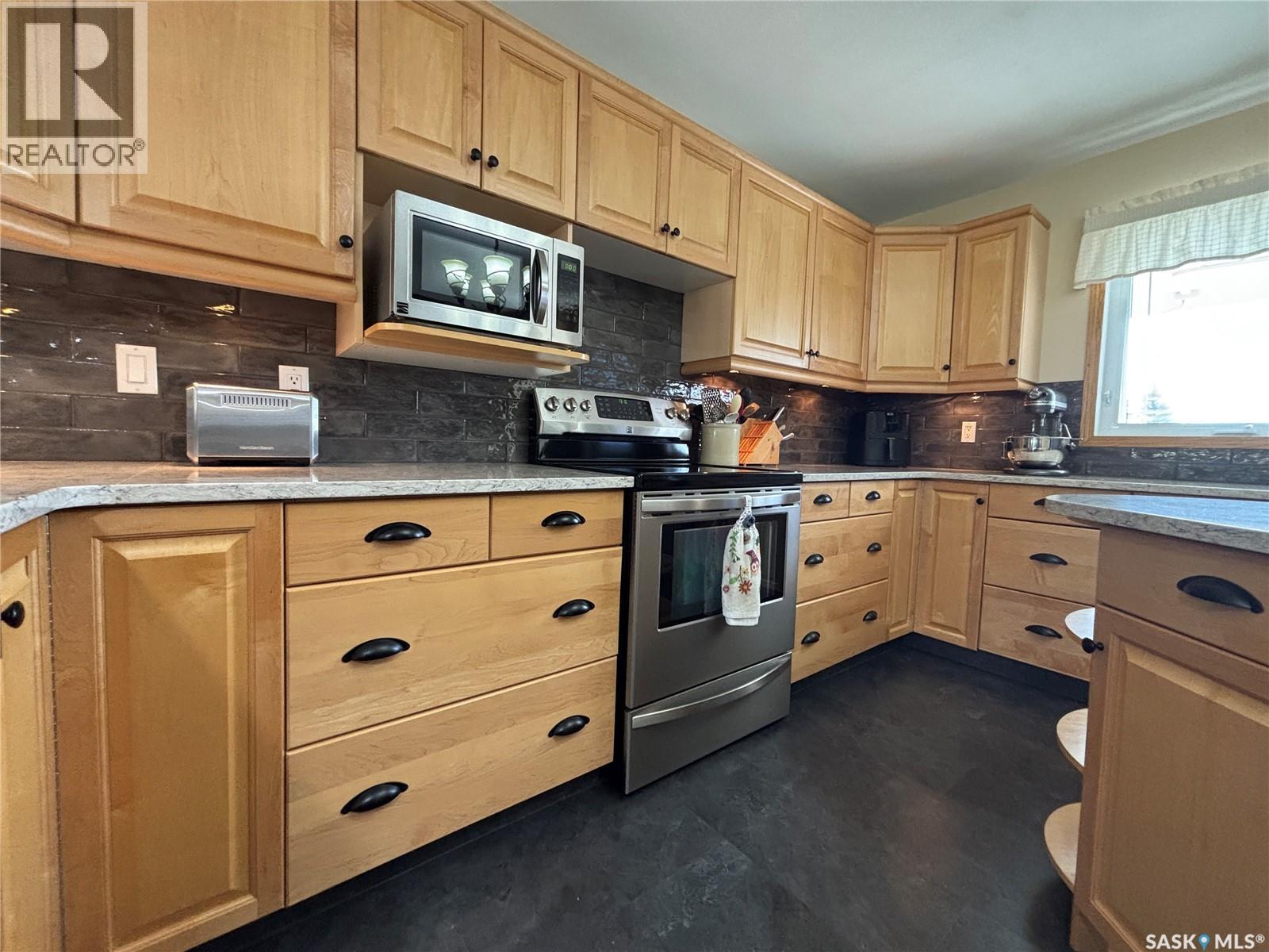 404 Herbert Street, Maple Creek, Saskatchewan  S0N 1N0 - Photo 22 - SK035151