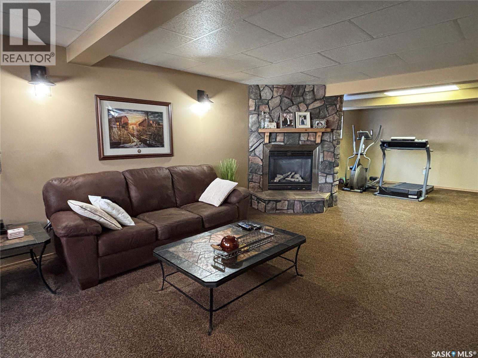 404 Herbert Street, Maple Creek, Saskatchewan  S0N 1N0 - Photo 40 - SK035151