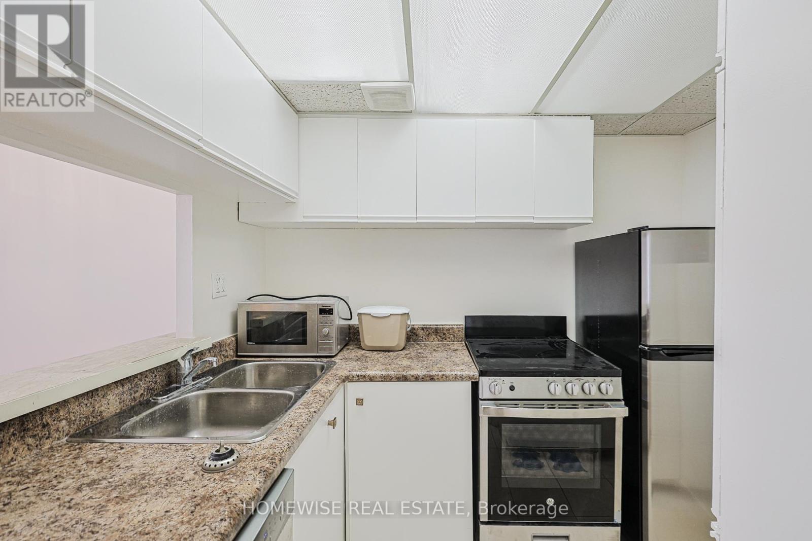 705 - 485 Kingston Road, Toronto, Ontario  M4L 1V6 - Photo 3 - E13042762