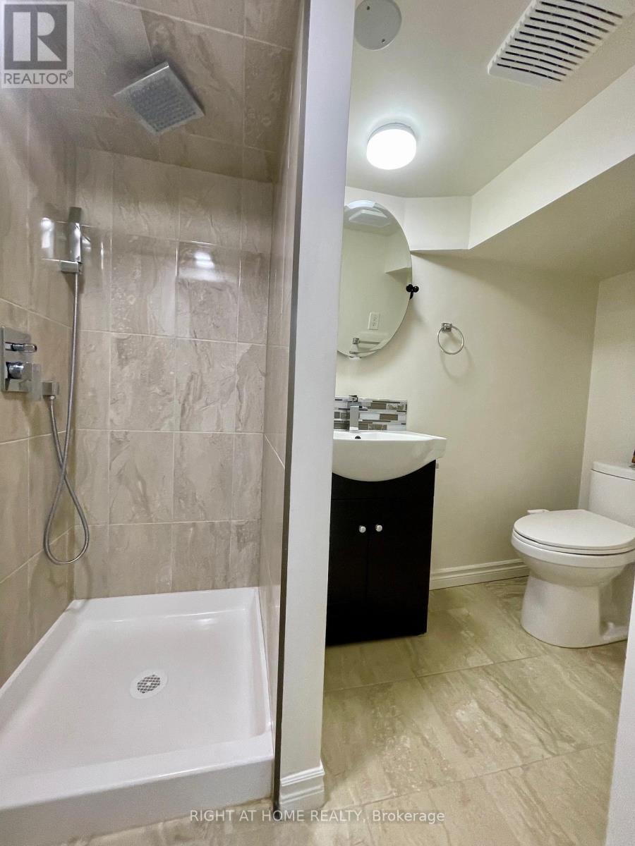 7 Bassett Avenue, Toronto, Ontario  M1L 2A2 - Photo 25 - E13094394