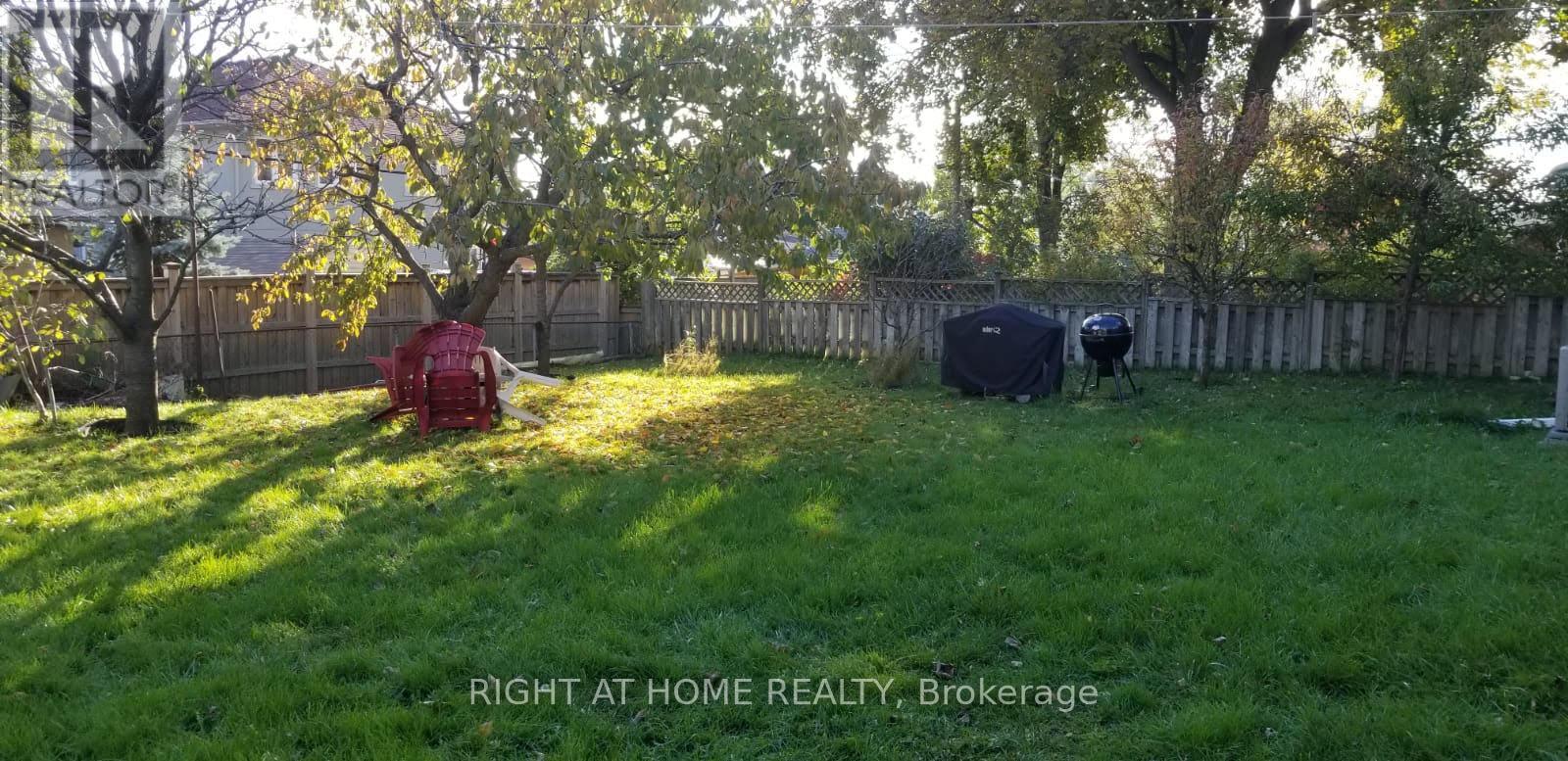 7 Bassett Avenue, Toronto, Ontario  M1L 2A2 - Photo 27 - E13094394