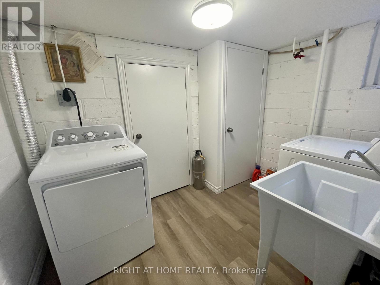 7 Bassett Avenue, Toronto, Ontario  M1L 2A2 - Photo 24 - E13094394