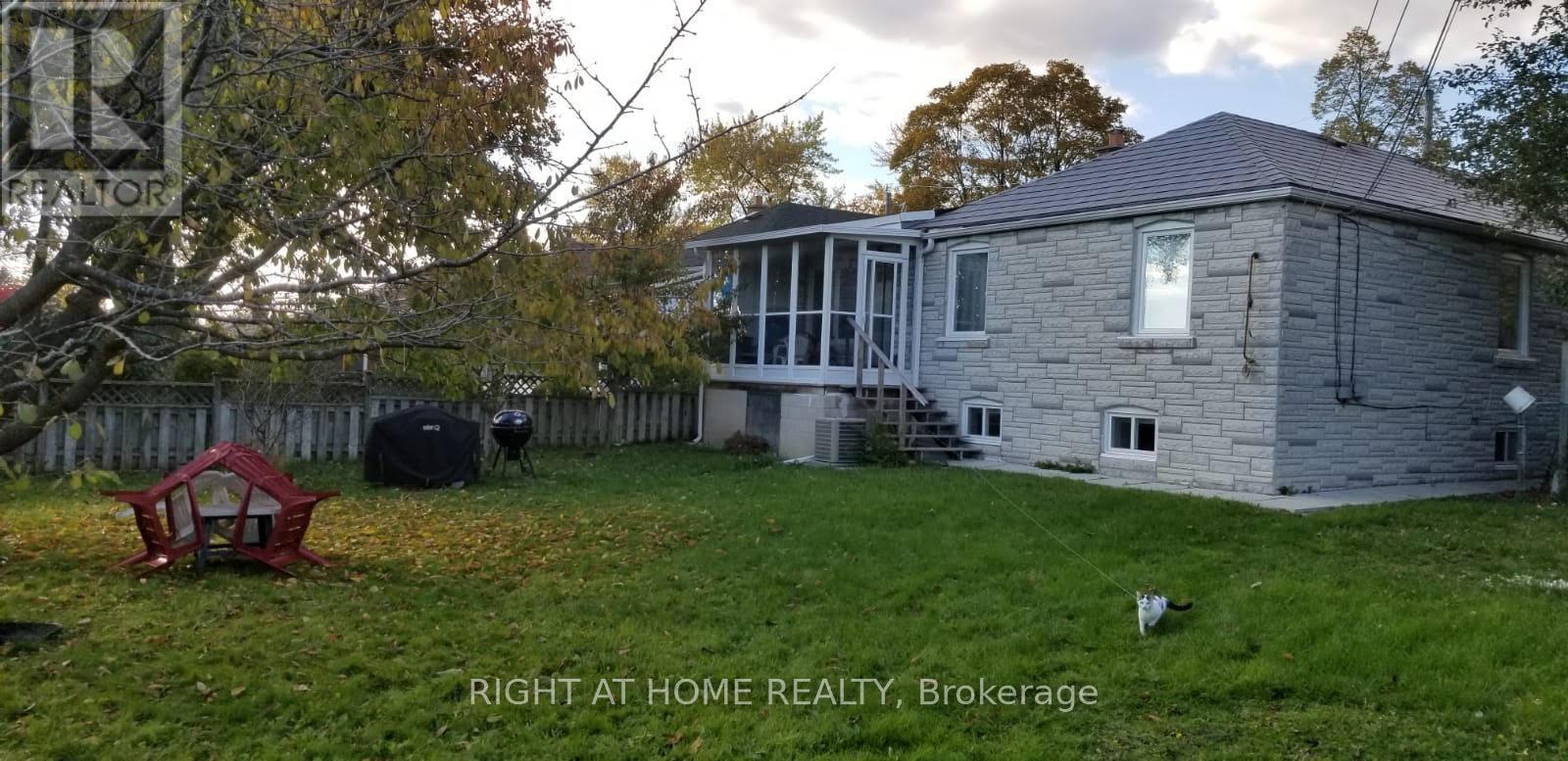7 Bassett Avenue, Toronto, Ontario  M1L 2A2 - Photo 28 - E13094394