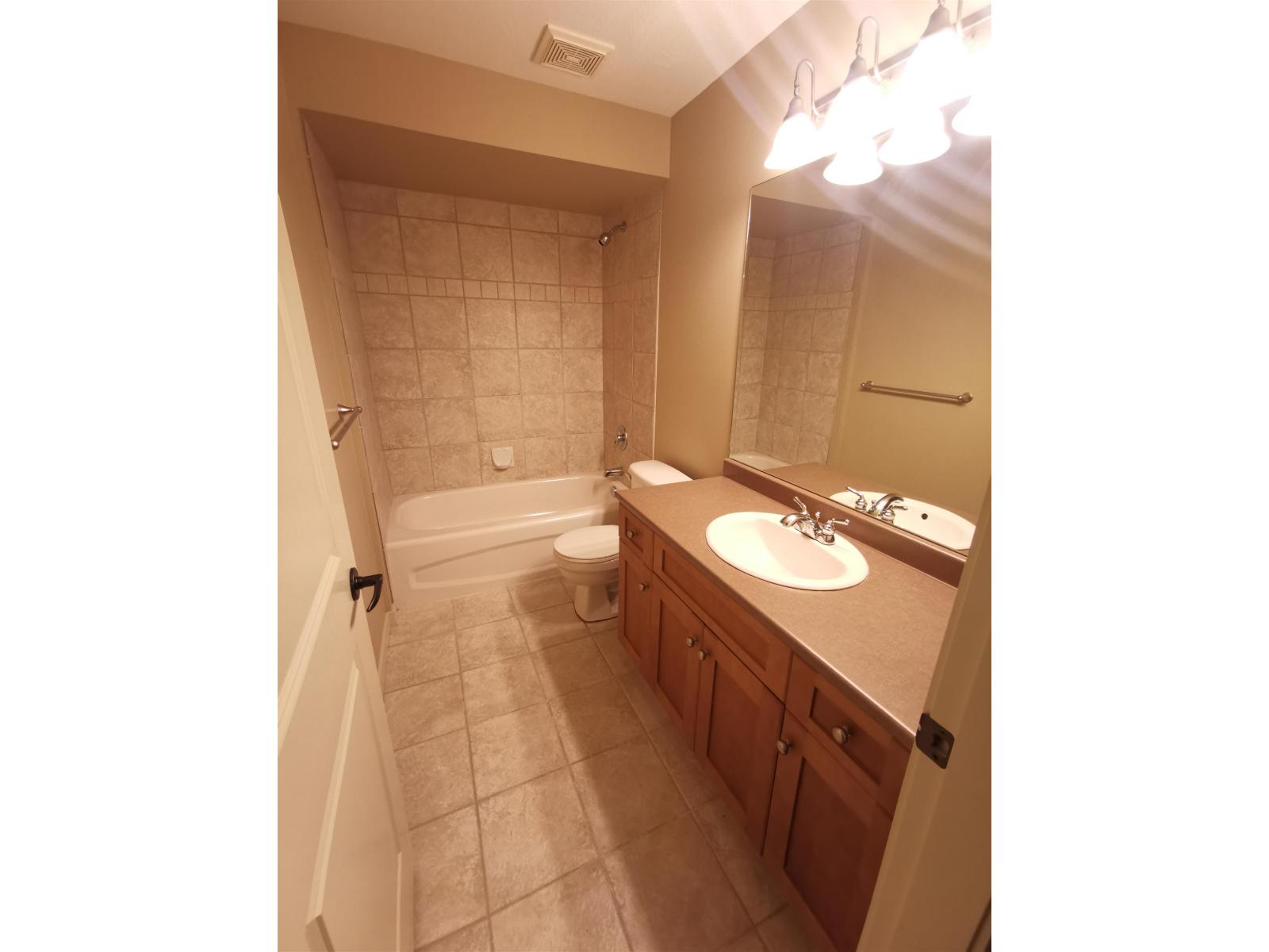 Basement 103xx 164a Street, Surrey, British Columbia  V4N 5M4 - Photo 7 - R3120951