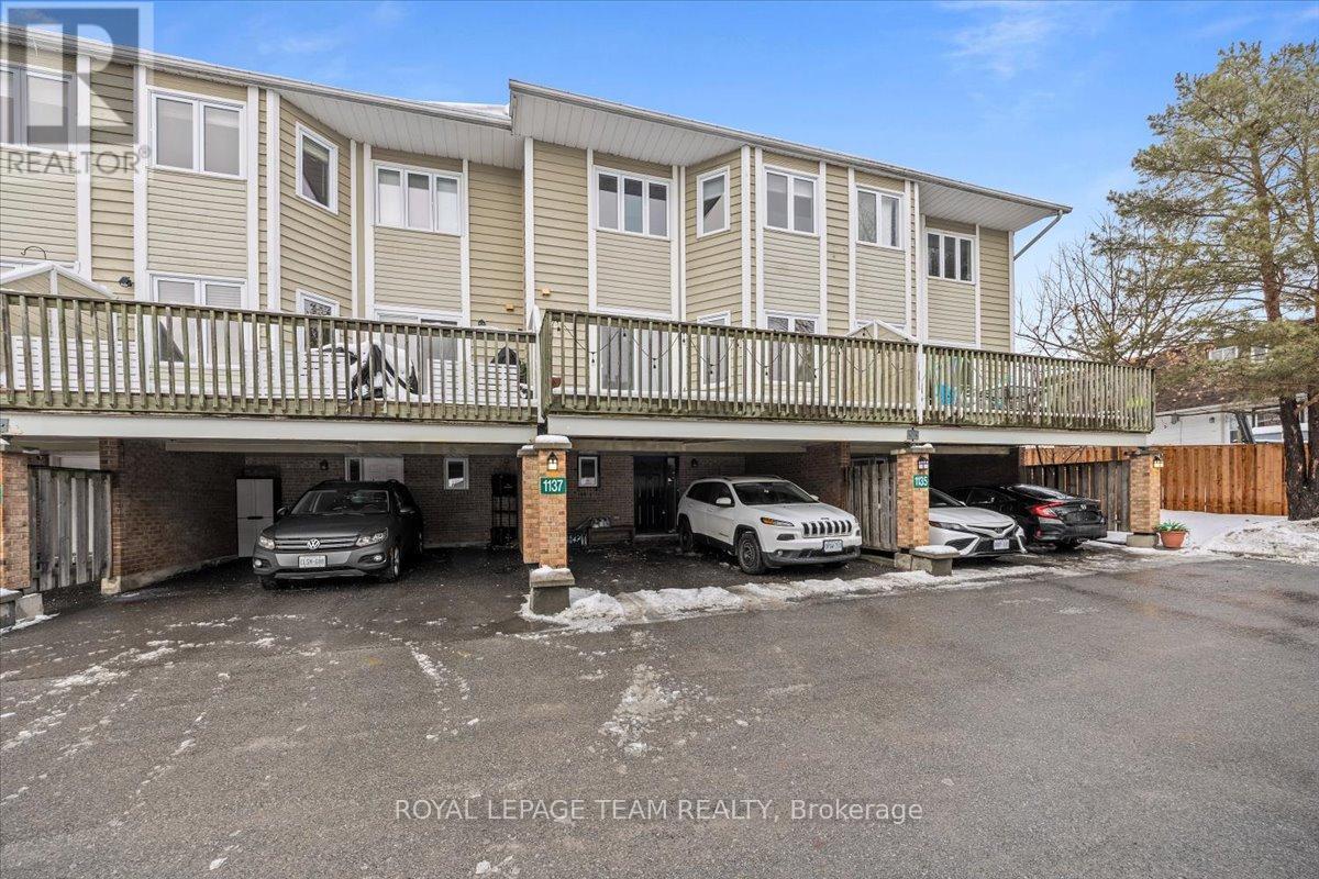 1137 CHIMNEY HILL WAY, Ottawa, Ontario