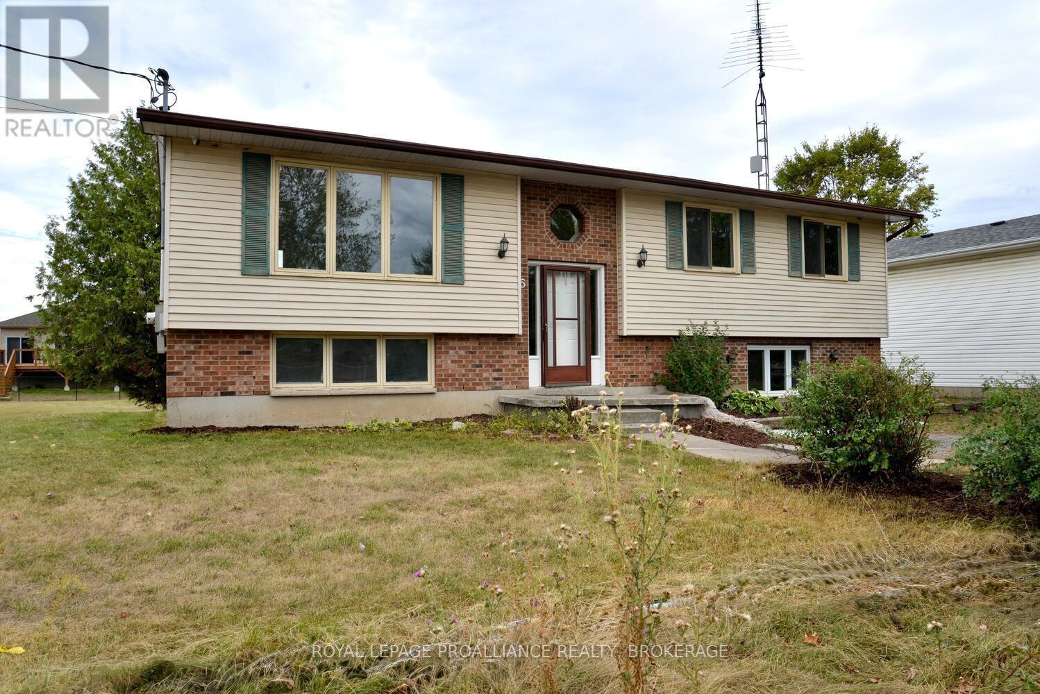 5 South Street, Loyalist, Ontario  K0H 2H0 - Photo 1 - X13098170