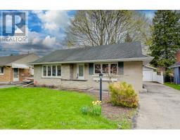 57 JACK AVENUE, Kitchener, Ontario
