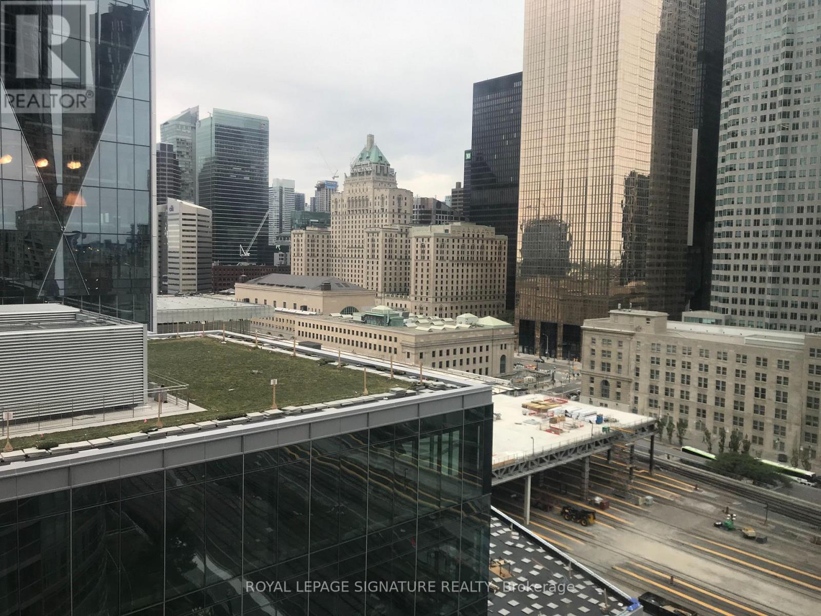 1701 - 18 Yonge Street, Toronto, Ontario  M5E 1Z8 - Photo 18 - C13098106