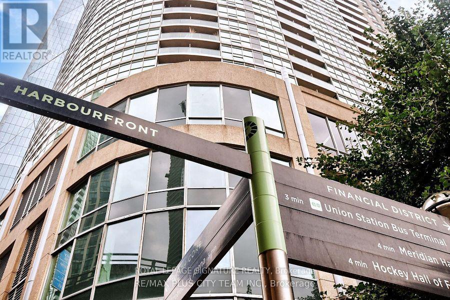 1701 - 18 Yonge Street, Toronto, Ontario  M5E 1Z8 - Photo 39 - C13098106