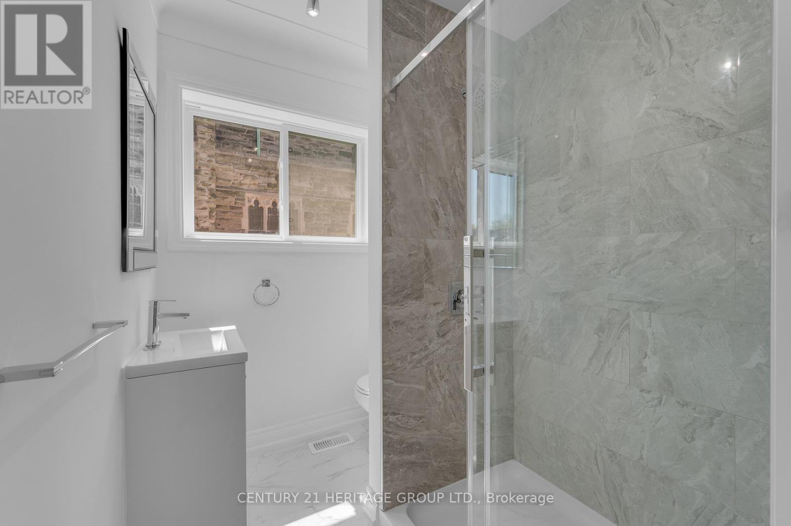 295 Locke Street S, Hamilton, Ontario  L8P 4C3 - Photo 9 - X13044958