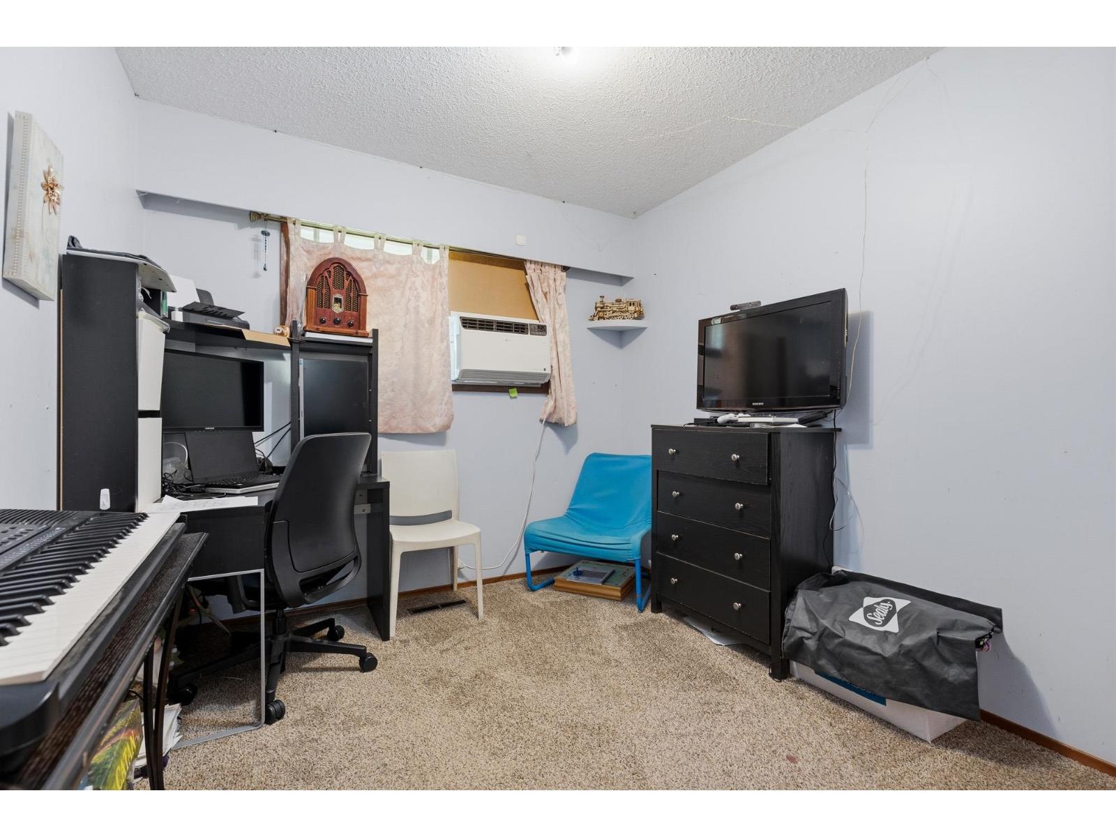 9808 Thompson Road, Rosedale, Rosedale, British Columbia  V0X 1X1 - Photo 15 - R3120801