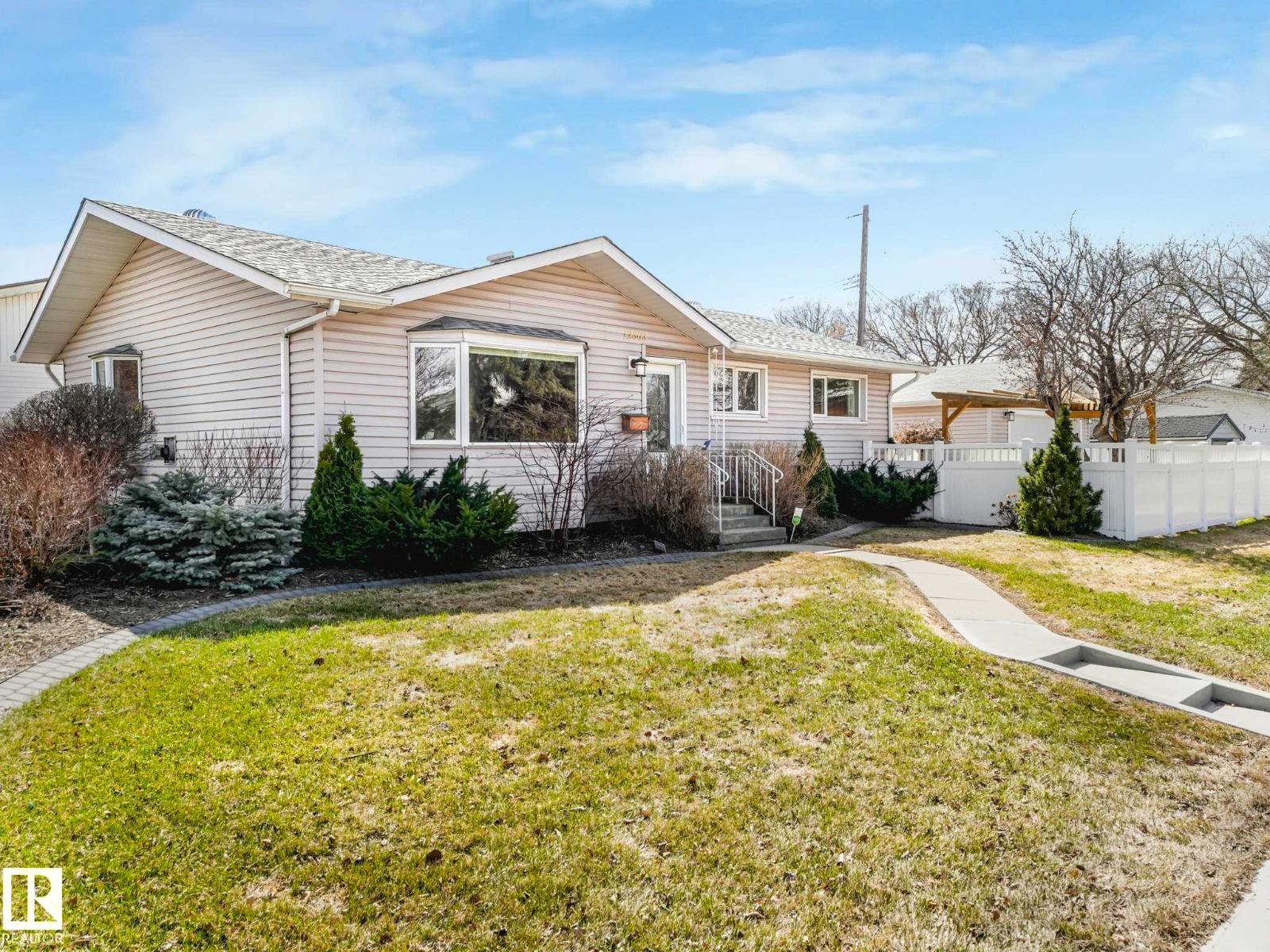 12303 131 Av Nw, Edmonton, Alberta  T5L 3M9 - Photo 2 - E4486328
