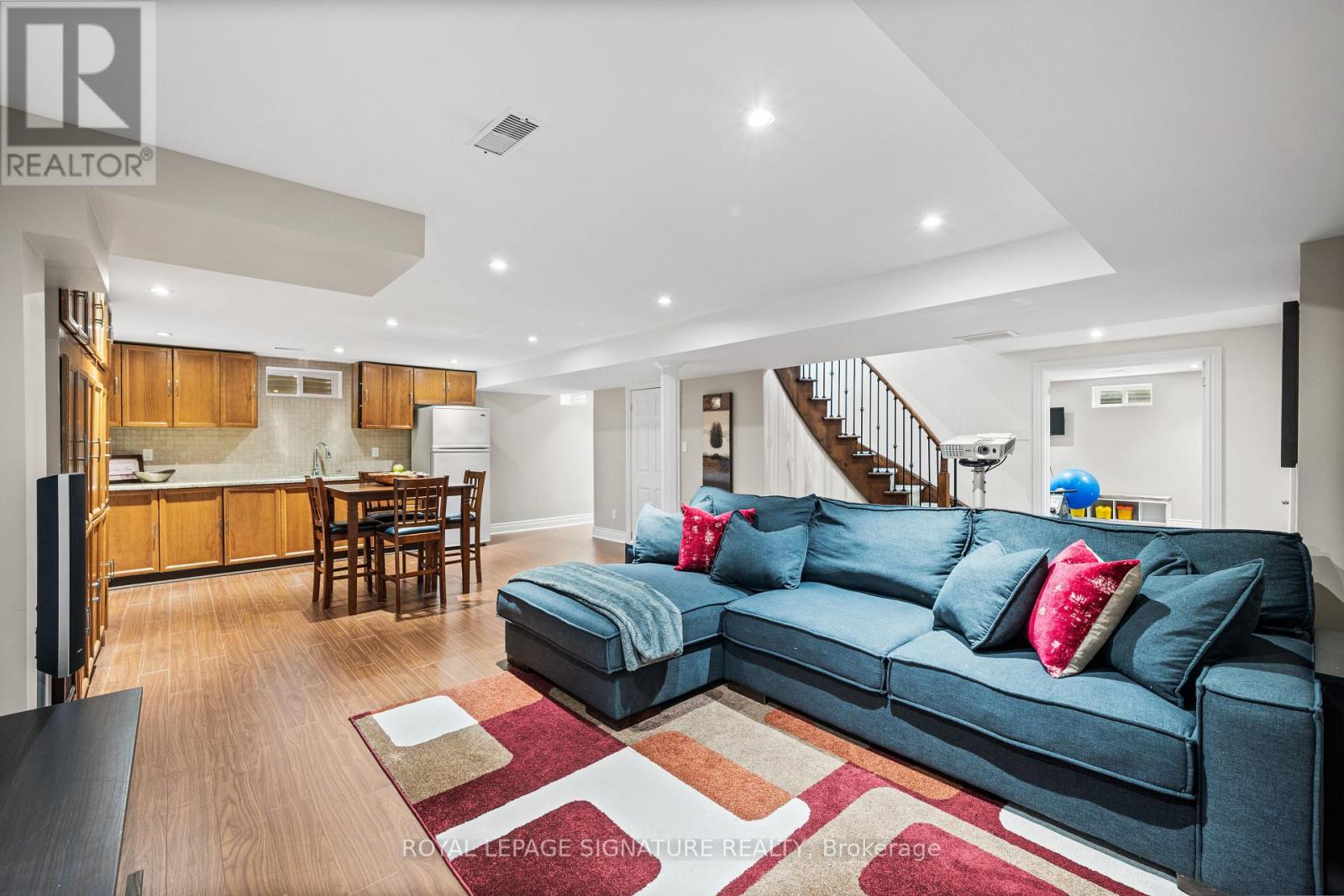 238 Hoover Drive, Pickering, Ontario  L1V 5R3 - Photo 36 - E13098076