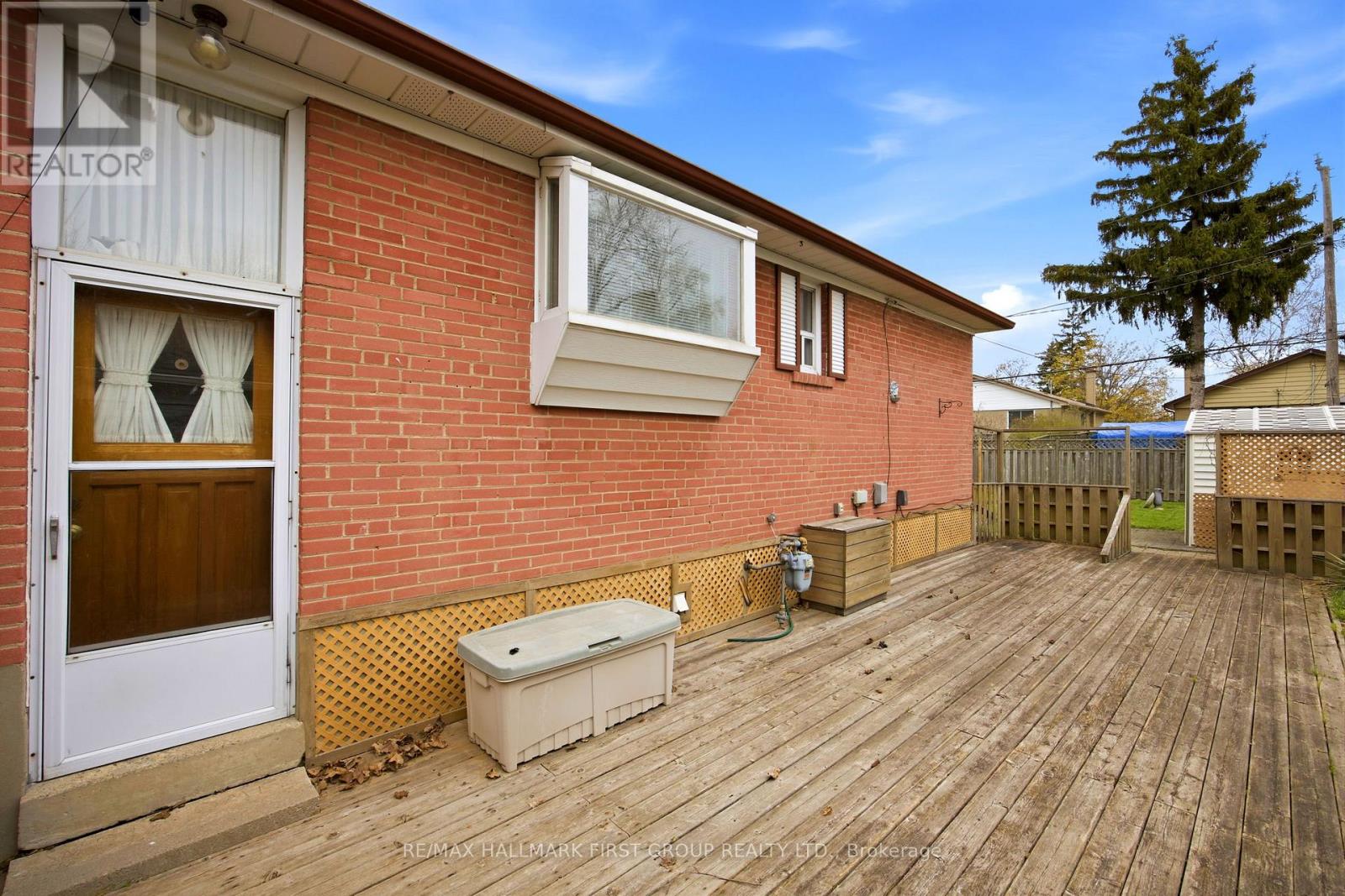 53 Billingsgate Crescent, Ajax, Ontario  L1S 2R7 - Photo 37 - E13098234