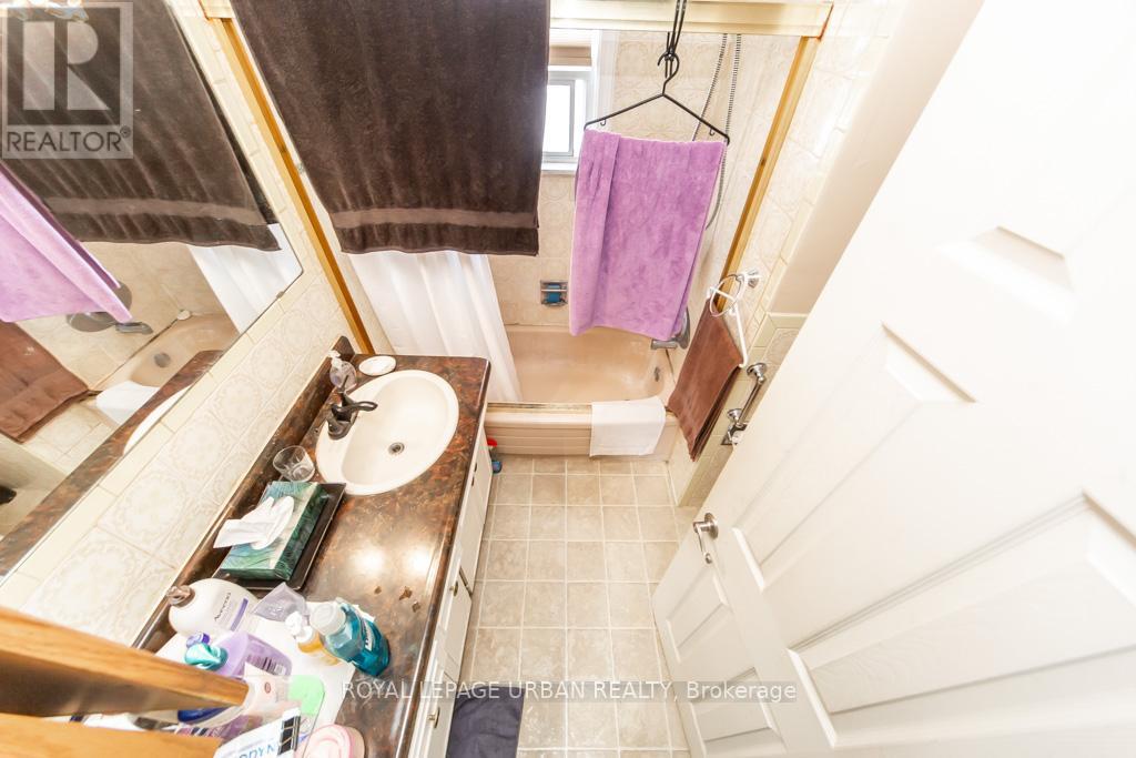 141 Haslam Street, Toronto, Ontario  M1N 3N9 - Photo 17 - E13098262
