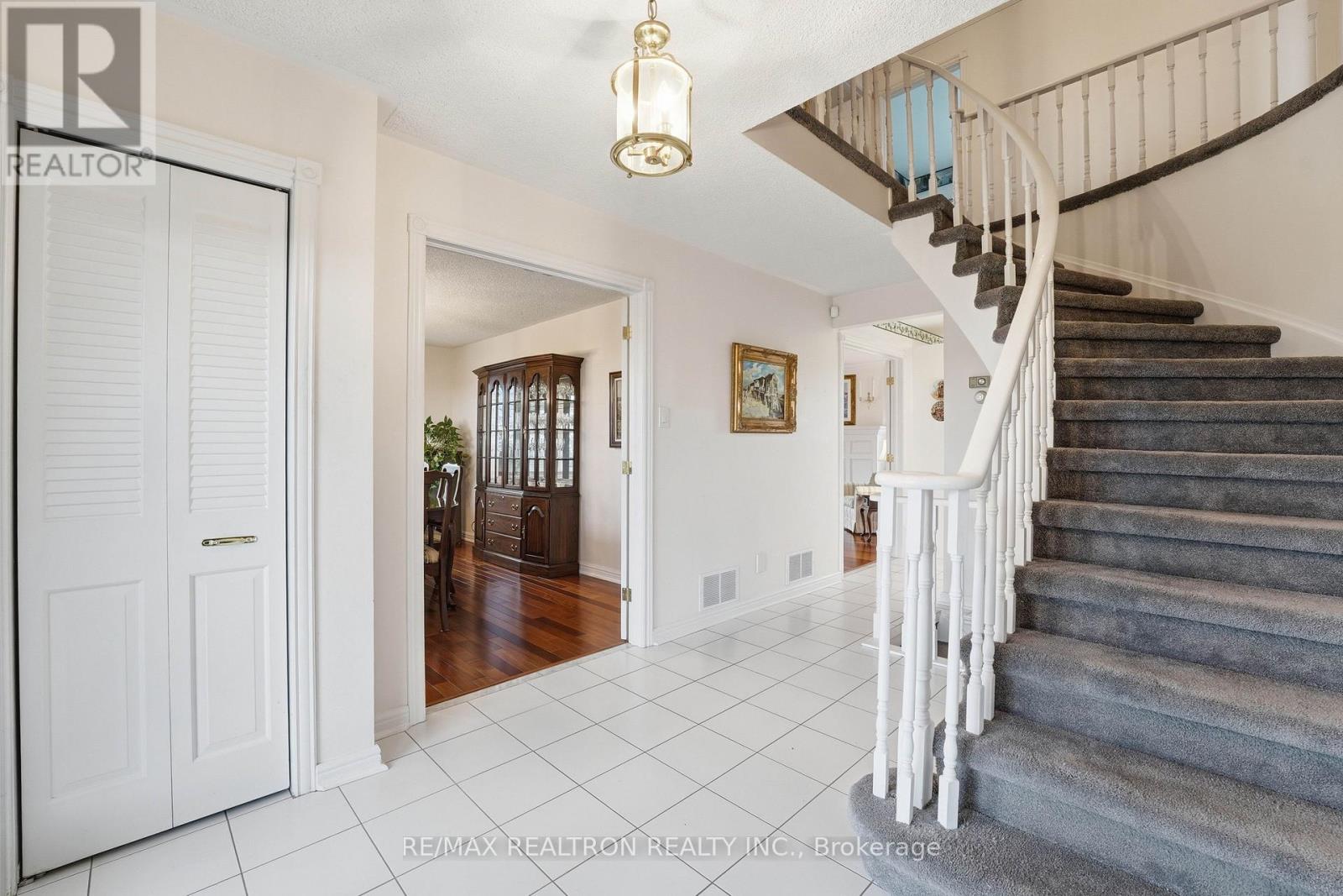 5081 Holborn Road, East Gwillimbury, Ontario  L0G 1M0 - Photo 10 - N13098026