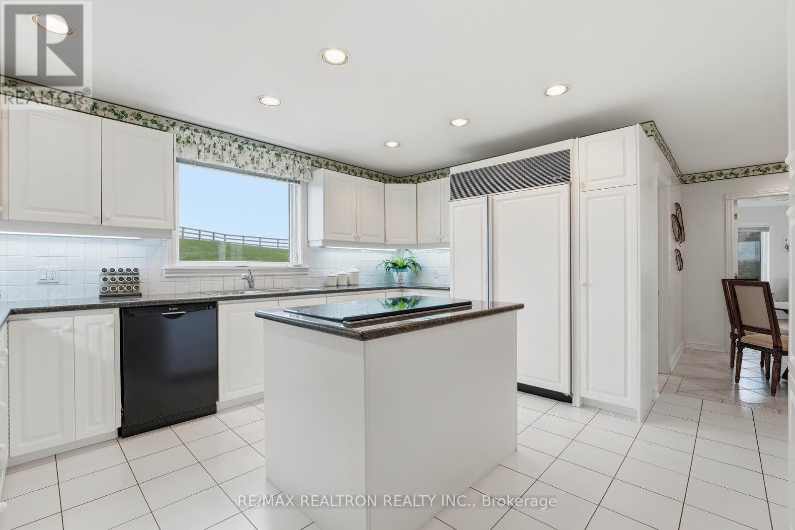 5081 Holborn Road, East Gwillimbury, Ontario  L0G 1M0 - Photo 15 - N13098026