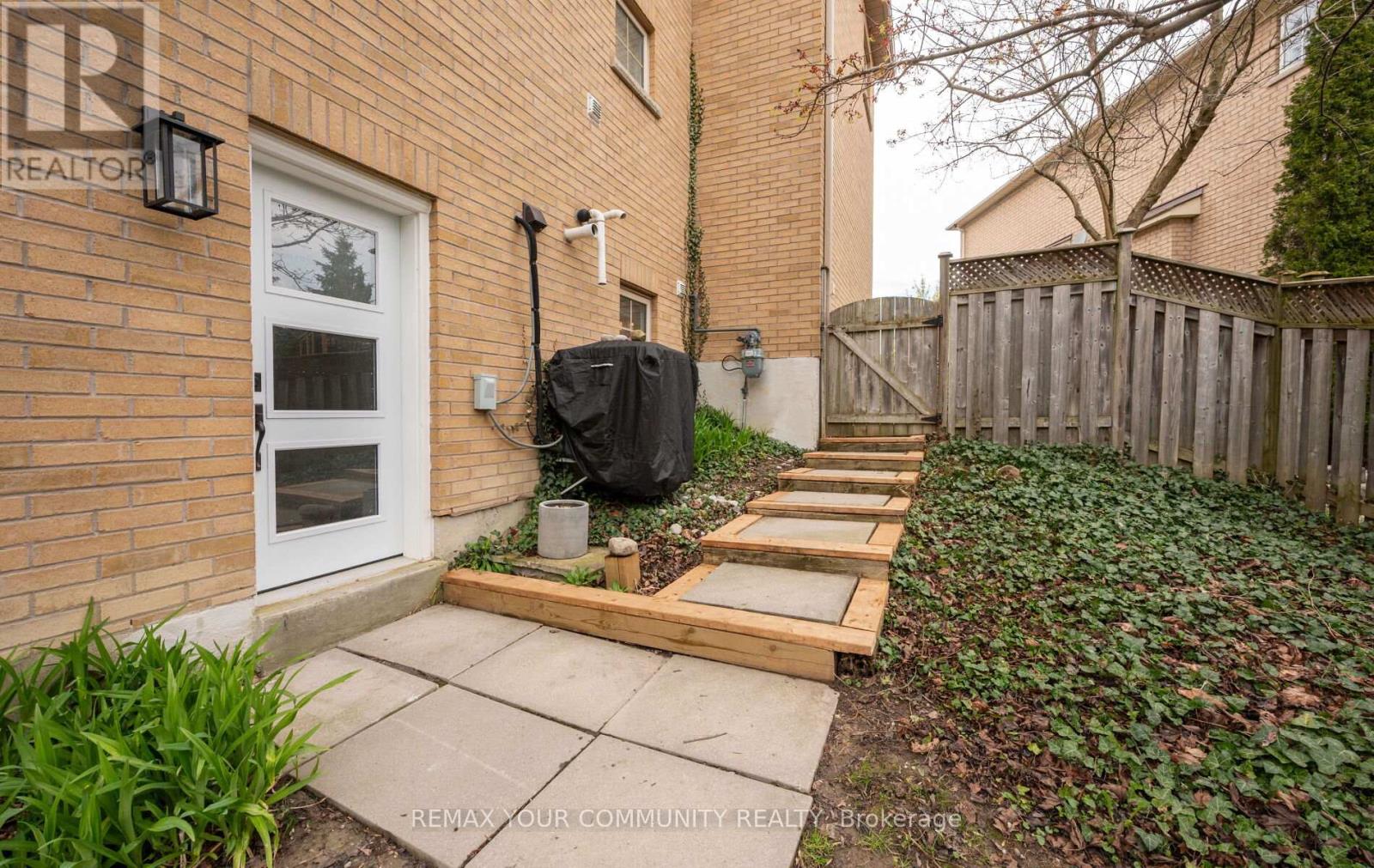 213 Willis Drive, Aurora, Ontario  L4G 7M2 - Photo 42 - N13098034