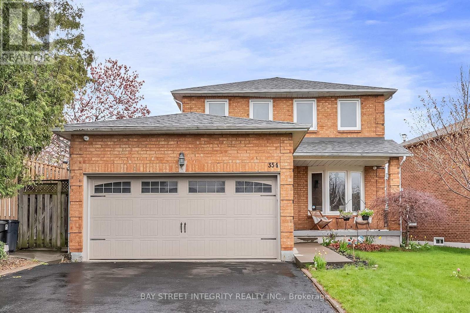 354 WATERSIDE CRESCENT, Vaughan, Ontario