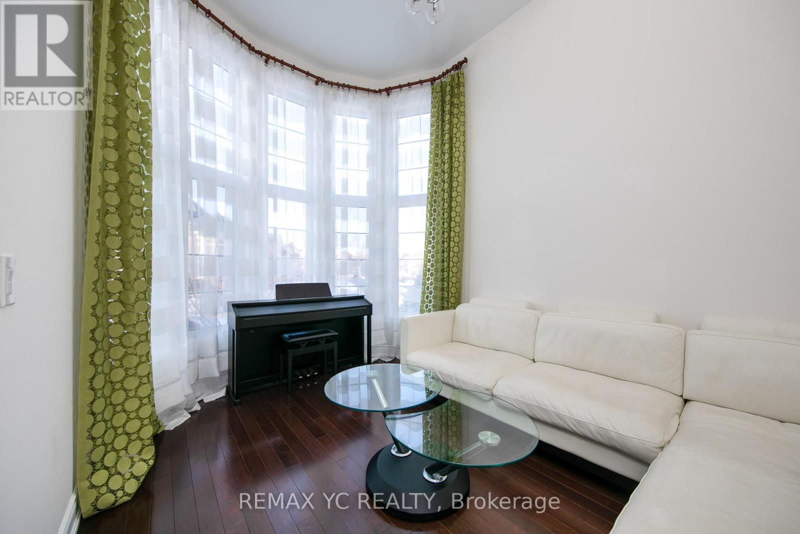 43 Laredo Drive, Richmond Hill, Ontario  L4S 0E4 - Photo 6 - N13098184