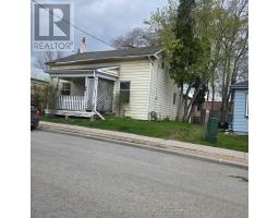 451 SIMCOE STREET, Newmarket, Ontario