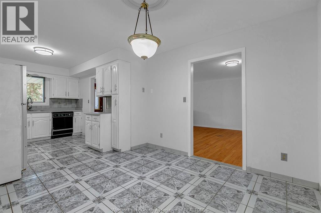 3818 Woodward, Windsor, Ontario  N8W 2Z3 - Photo 22 - 26010447