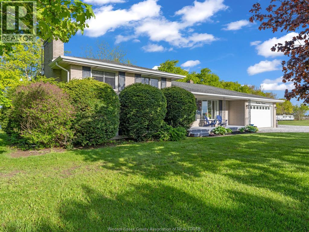 1919 Rochester Townline, Lakeshore, Ontario  N0R 1R0 - Photo 2 - 26010419