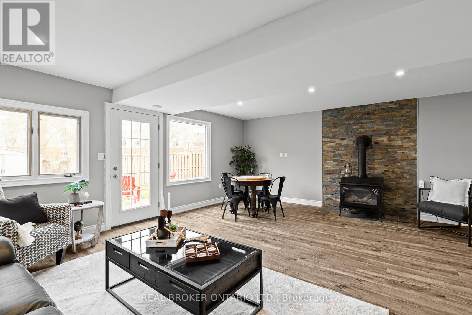 319 Brewery Lane, Orillia, Ontario  L3V 7H5 - Photo 24 - S13098090