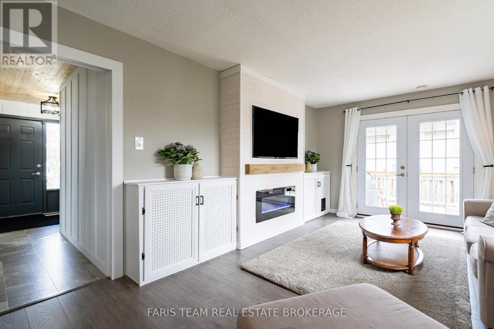 20 Carol Road, Barrie (Allandale Heights), Ontario  L4N 3P5 - Photo 12 - S13098208