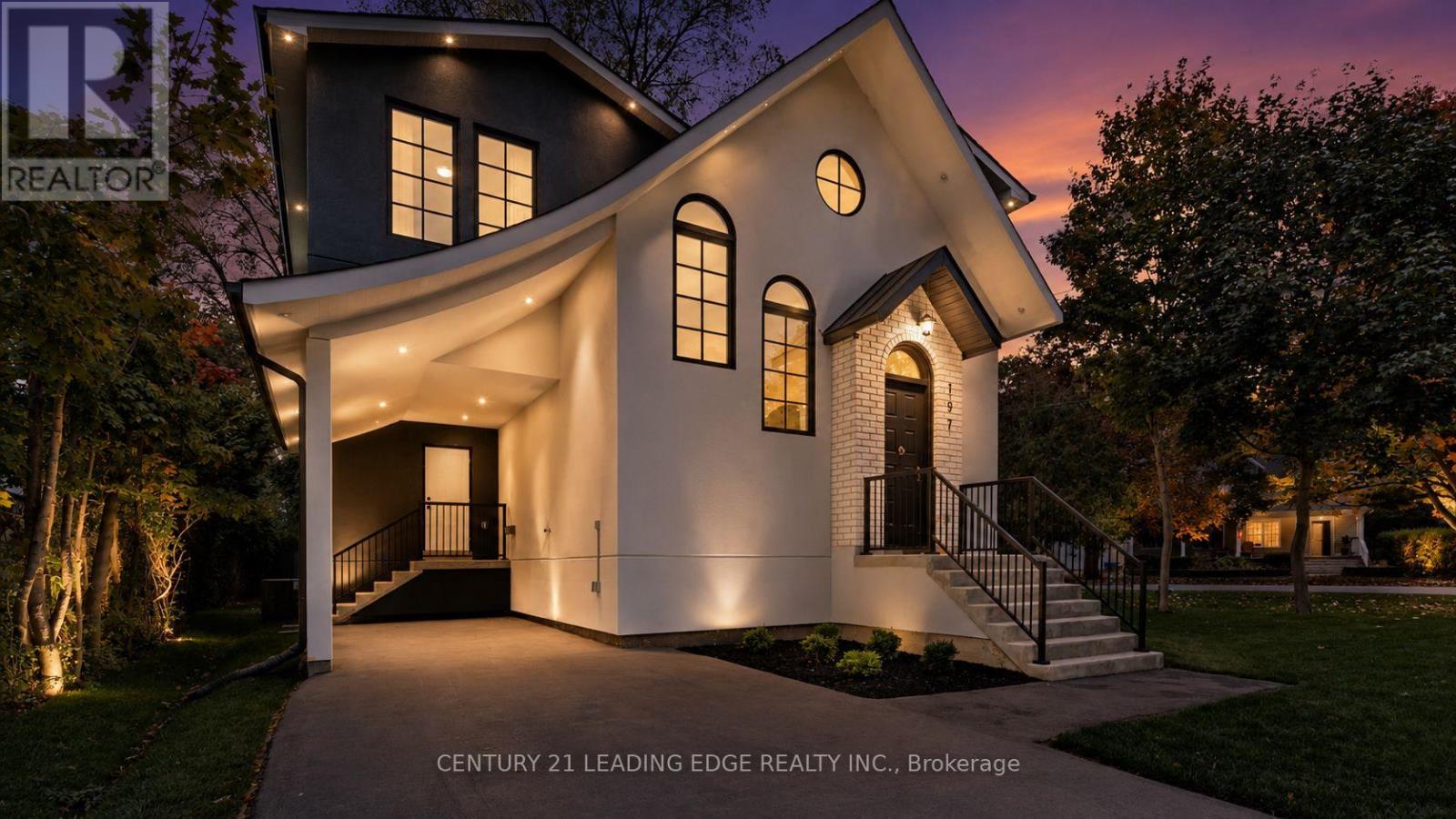 197 GLEN OAK DRIVE, Oakville, Ontario