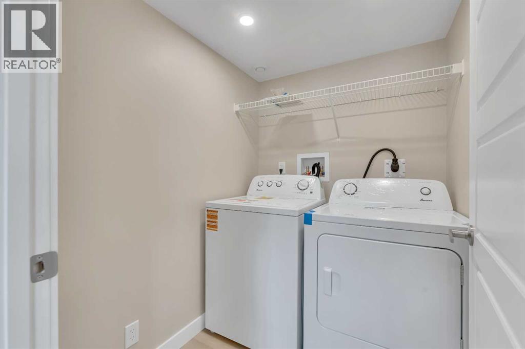 221 Madeira Crescent NE, Calgary, Alberta  T2A 4N3 - Photo 25 - A2308131