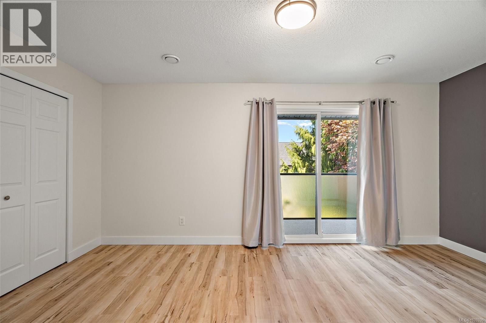 5 3235 Alder St, Saanich, British Columbia  V8X 1P3 - Photo 15 - 1033330